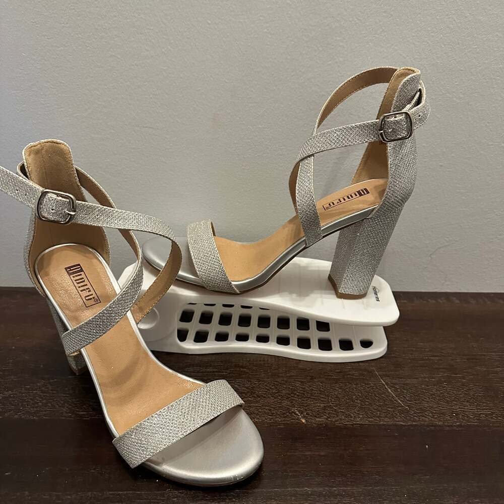 IDIFU Grace Strappy Block Heels Sandals Open Toe Cross Strap Glitter Silver US8